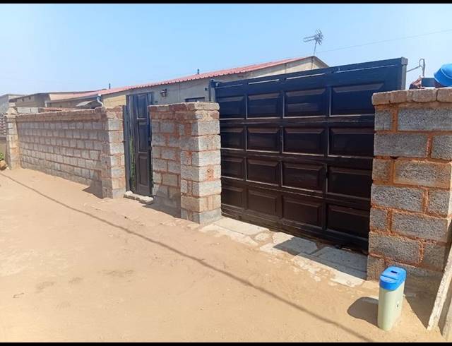 2 BEDROOM HOUSE FOR SALE IN PALM RIDGE